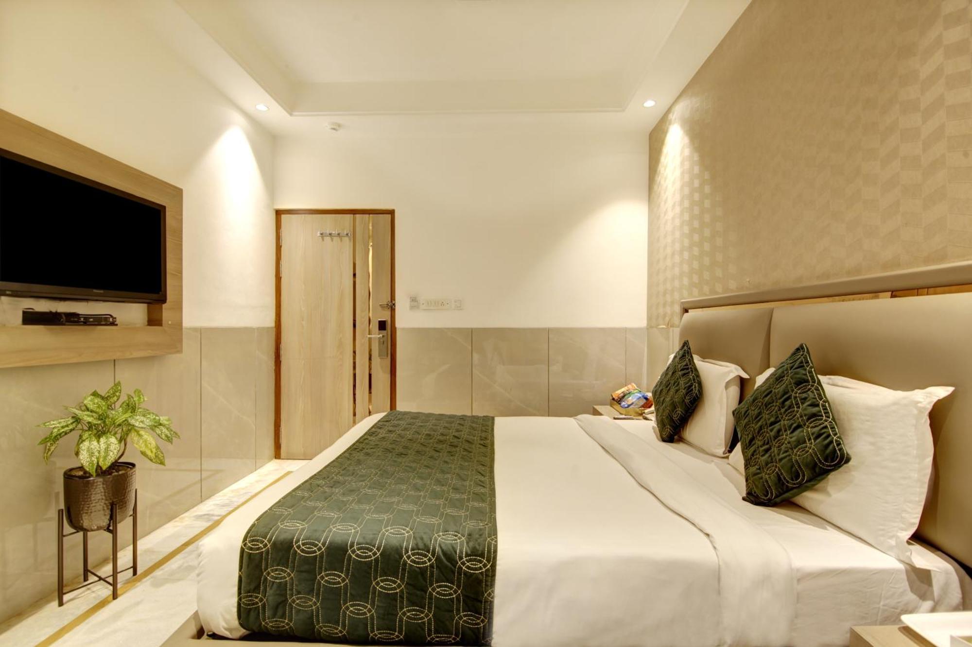 Hotel International Inn By Star Group - Near Delhi Airport New Delhi Bagian luar foto